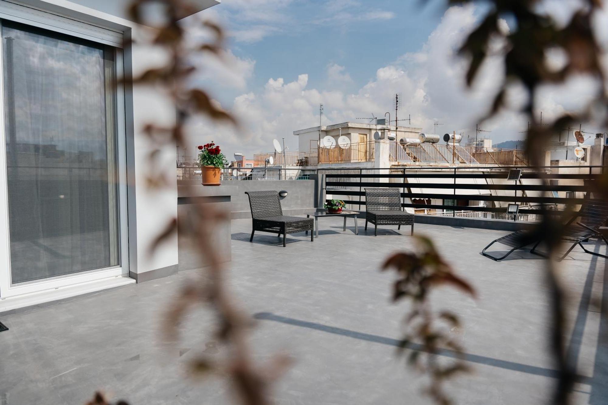 Apartment Stylish Overlooking The Acropolis Athens