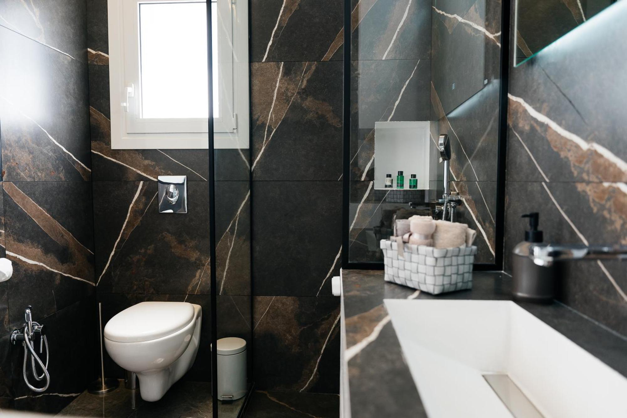 Stylish Overlooking The Acropolis * Athen